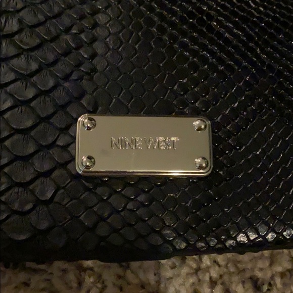 NWT Nine West Clutch - Picture 3 of 6